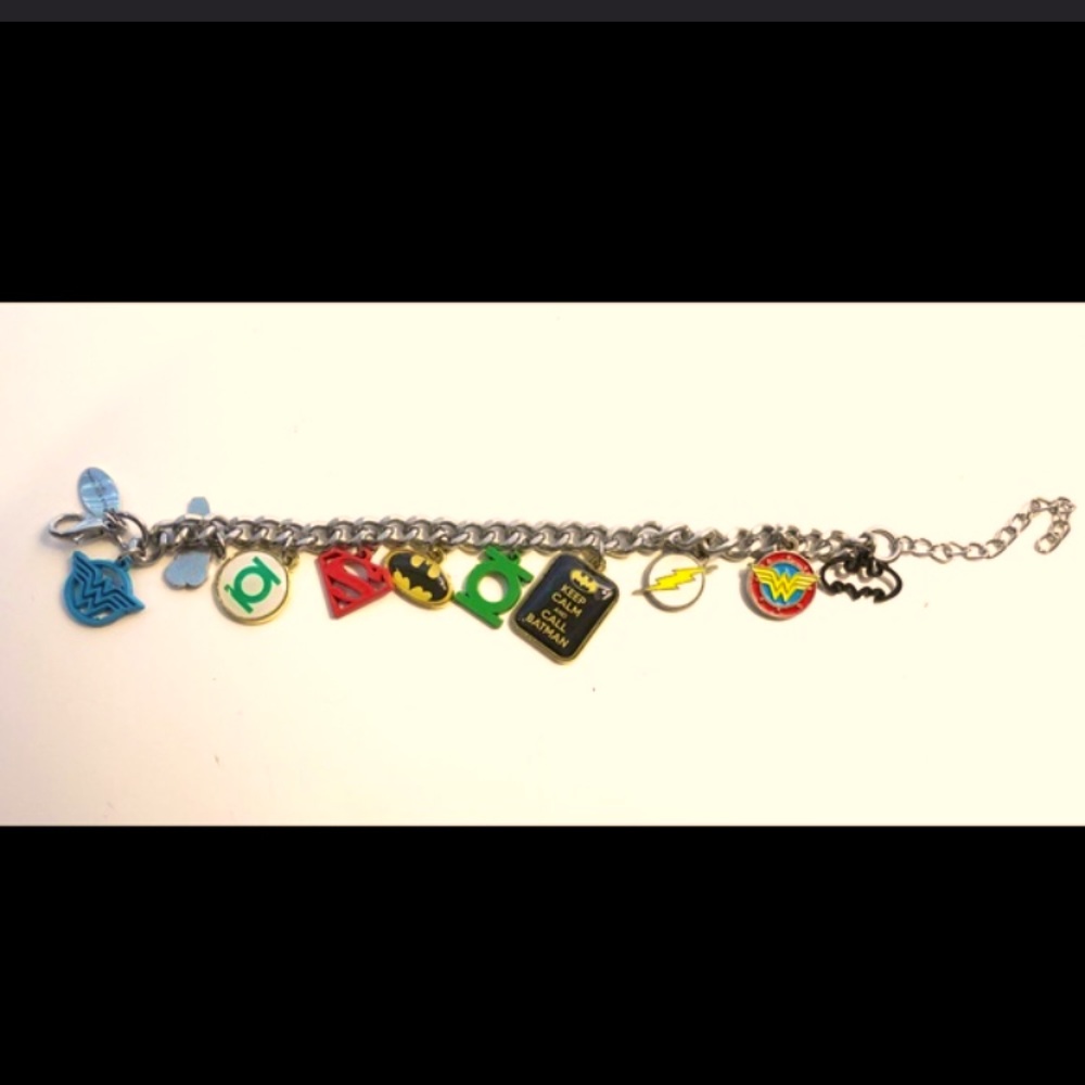 DC Comics Charm Bracelet Size 7-9” Worn Once